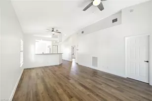 675 Wiggins Lake Dr, Naples, FL 34110 - Photo 4