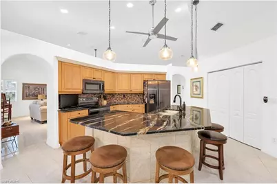 1335 Old Oak Ln, Naples, FL 34110 - Photo 8