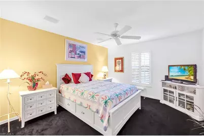 1335 Old Oak Ln, Naples, FL 34110 - Photo 16