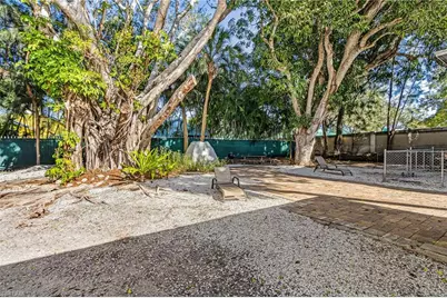 2563 Weeks Ave, Naples, FL 34112 - Photo 22