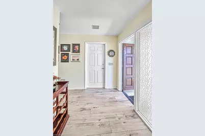 133 Big Springs Dr, Naples, FL 34113 - Photo 2