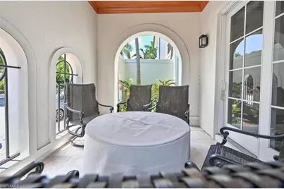 433 5th St S, Naples, FL 34102 - Photo 38