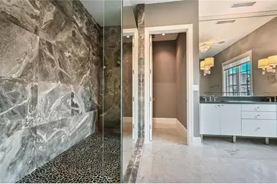 433 5th St S, Naples, FL 34102 - Photo 28