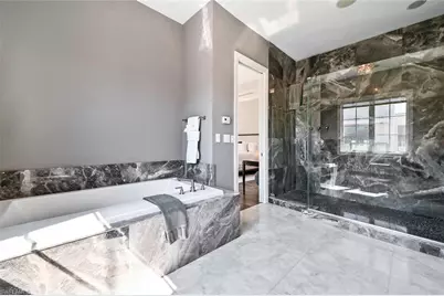 433 5th St S, Naples, FL 34102 - Photo 30