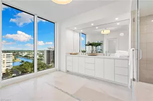 11125 Gulf Shore Dr, Naples, FL 34108 - Photo 36