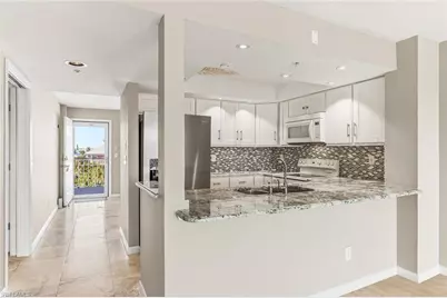 345 Mango St #405, Fort Myers Beach, FL 33931 - Photo 4