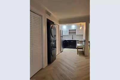 975 9th Ave S #5, Naples, FL 34102 - Photo 8