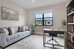 12973 Pembroke Dr, Naples, FL 34105 - Photo 18