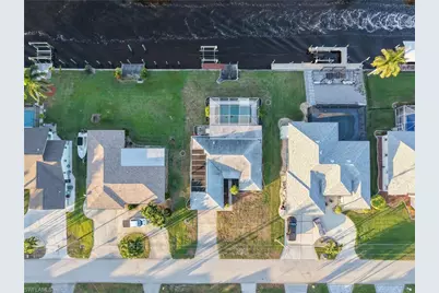 1433 SE 28th Ter, Cape Coral, FL 33904 - Photo 32