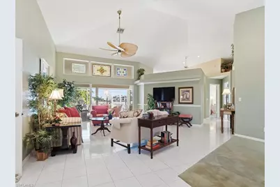 127 Newport Dr, Naples, FL 34114 - Photo 2