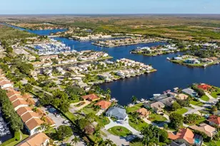 127 Newport Dr, Naples, FL 34114 - Photo 30