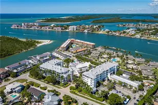 160 Palm St, Marco Island, FL 34145 - Photo 4