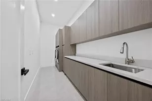 109 NE 5th Terrace, Cape Coral, FL 33909 - Photo 26