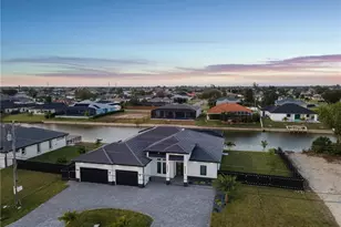 109 NE 5th Terrace, Cape Coral, FL 33909 - Photo 50