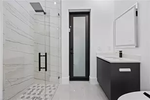 109 NE 5th Terrace, Cape Coral, FL 33909 - Photo 22