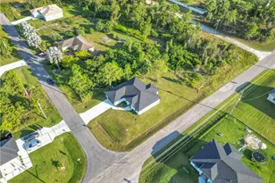 2911 37th St W, Lehigh Acres, FL 33971 - Photo 10