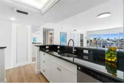 300 Park Shore Dr #4C, Naples, FL 34103 - Photo 4