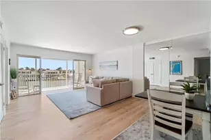 300 Park Shore Dr, Naples, FL 34103 - Photo 6