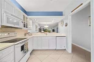 2325 Hidden Lake Dr, Naples, FL 34112 - Photo 4