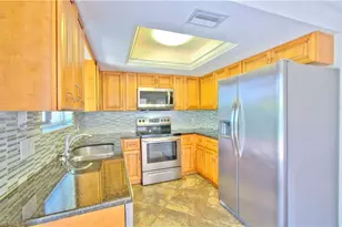 787 Palm View Dr, Naples, FL 34110 - Photo 8