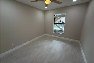 5317 Summerlin Rd, Fort Myers, FL 33919 - Photo 14