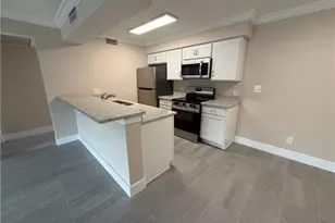 5317 Summerlin Rd, Fort Myers, FL 33919 - Photo 4