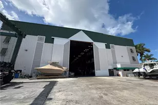 891 10th St S, Naples, FL 34102 - Photo 2