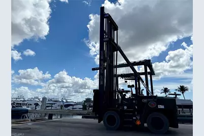 891 10th St S, Naples, FL 34102 - Photo 18