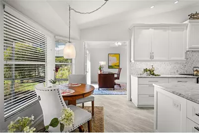 945 Moon Lake Dr, Naples, FL 34104 - Photo 16