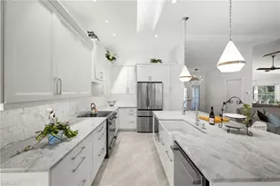 945 Moon Lake Dr, Naples, FL 34104 - Photo 14