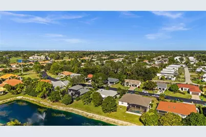 945 Moon Lake Dr, Naples, FL 34104 - Photo 36