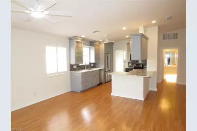 4235 Redonda Ln, Naples, FL 34119 - Photo 10