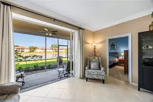 280 Robin Hood Cir, Naples, FL 34104 - Photo 4