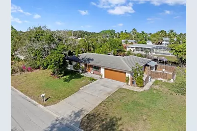 1013 Averly St, Fort Myers, FL 33919 - Photo 50