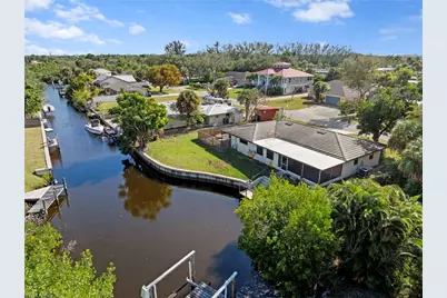 1013 Averly St, Fort Myers, FL 33919 - Photo 4