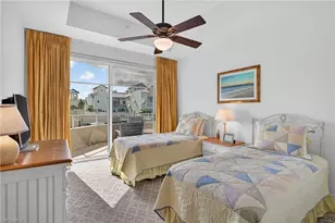 909 10th St S, Naples, FL 34102 - Photo 34