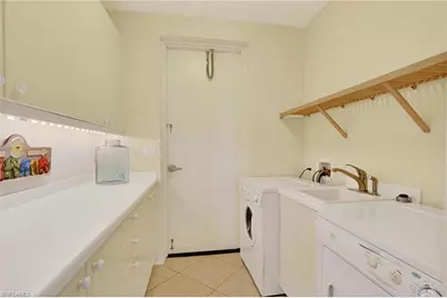 909 10th St S #204, Naples, FL 34102 - Photo 40