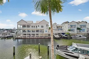 909 10th St S, Naples, FL 34102 - Photo 32