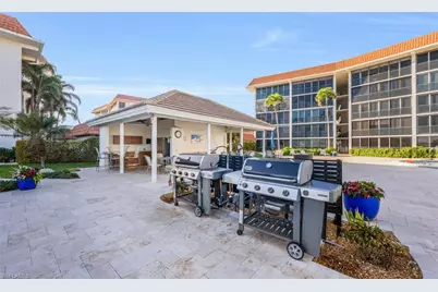 222 Harbour Dr #114, Naples, FL 34103 - Photo 26