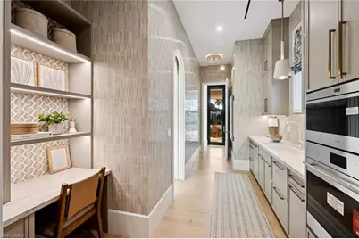 1990 7th St S, Naples, FL 34102 - Photo 12