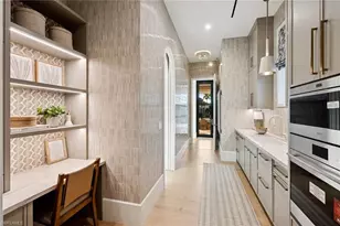 1990 7th St S, Naples, FL 34102 - Photo 12