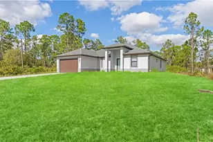 1121 Crocus St, Lehigh Acres, FL 33974 - Photo 4