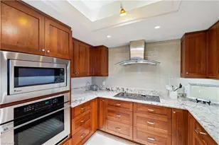4021 Gulf Shore Blvd N, Naples, FL 34103 - Photo 8