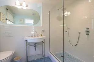 361 1st Ave N, Naples, FL 34102 - Photo 18