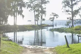 338 Riviera Dr, Crescent City, FL 32112 - Photo 1