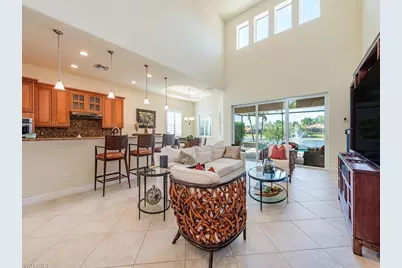 7810 Martino Cir, Naples, FL 34112 - Photo 8