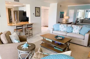 10475 Gulf Shore Dr, Naples, FL 34108 - Photo 6