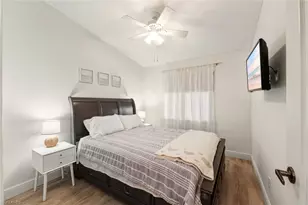 7360 Glenmoor Ln, Naples, FL 34104 - Photo 20