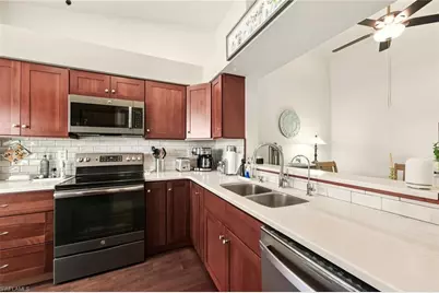 7360 Glenmoor Ln #4305, Naples, FL 34104 - Photo 10