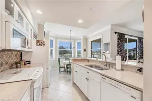 8555 Naples Heritage Dr, Naples, FL 34112 - Photo 14